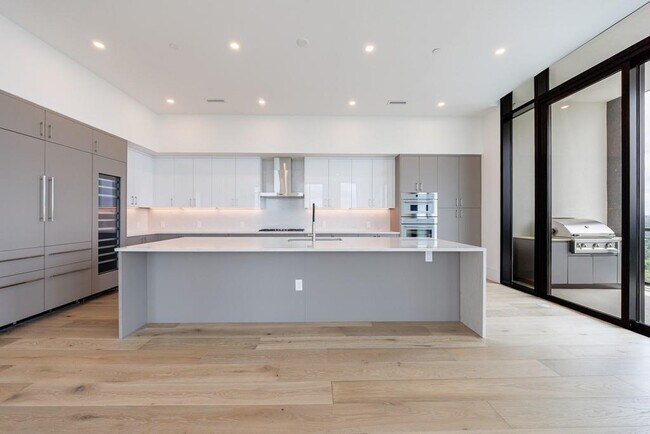 Foto del edificio - 2425 Peachtree Rd