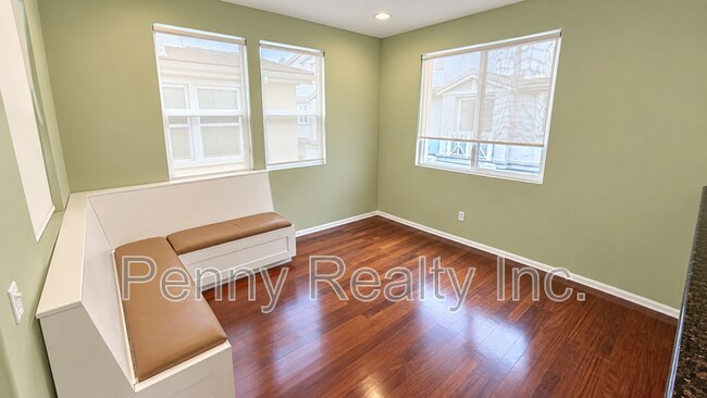 Building Photo - 3011 Pacific Palm Way