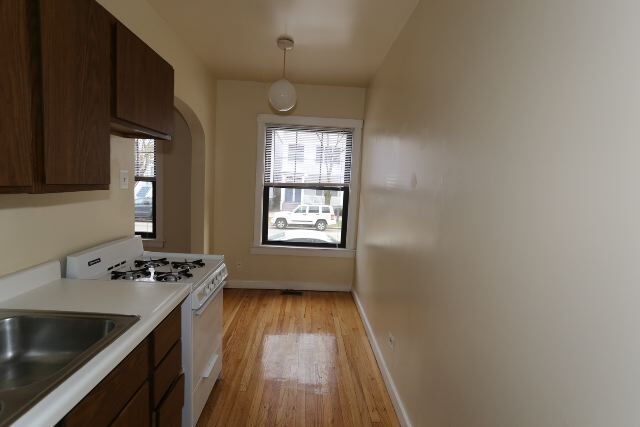 Foto del edificio - 3003 N Racine Ave