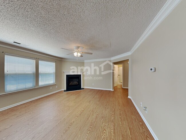 Foto del edificio - 5735 Versage Drive