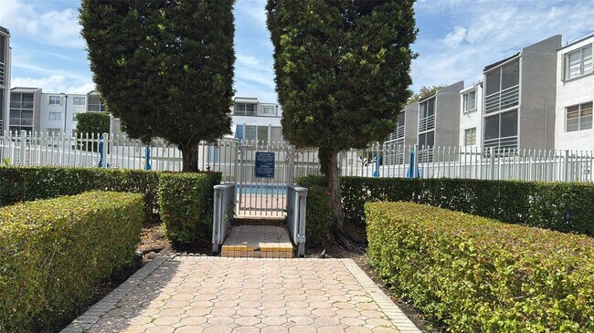 Foto del edificio - 14185 SW 87th St
