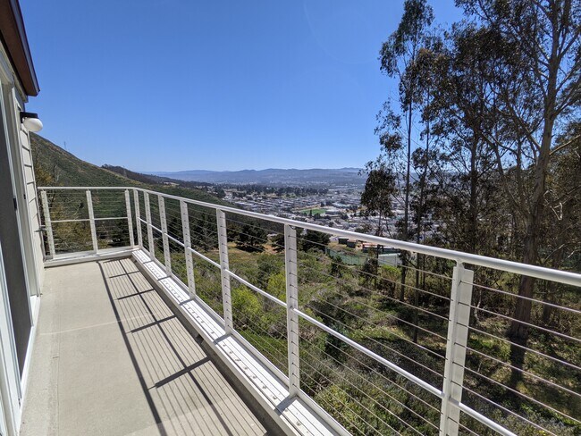 Balcony - 535 Mountain View Dr