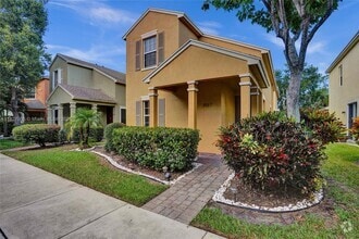 Building Photo - 2057 SE Avon Park Dr