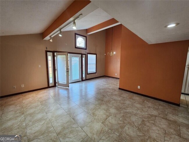 Foto del edificio - 3186 Quincetree Ln