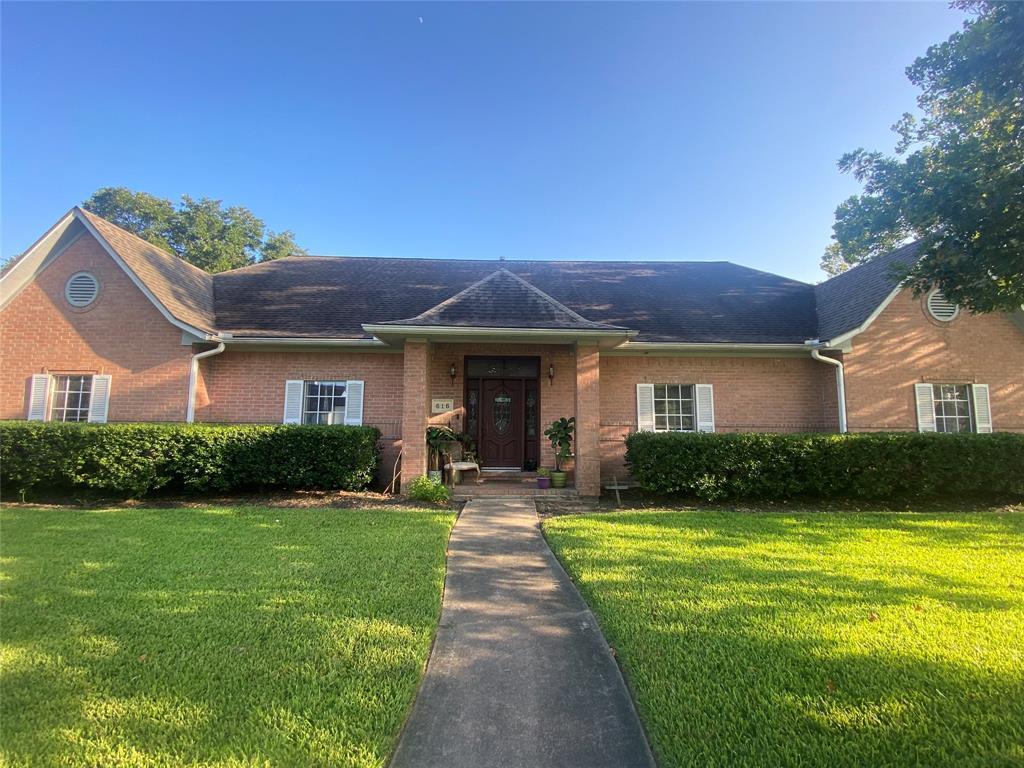 Foto principal - 616 Westwood Cir