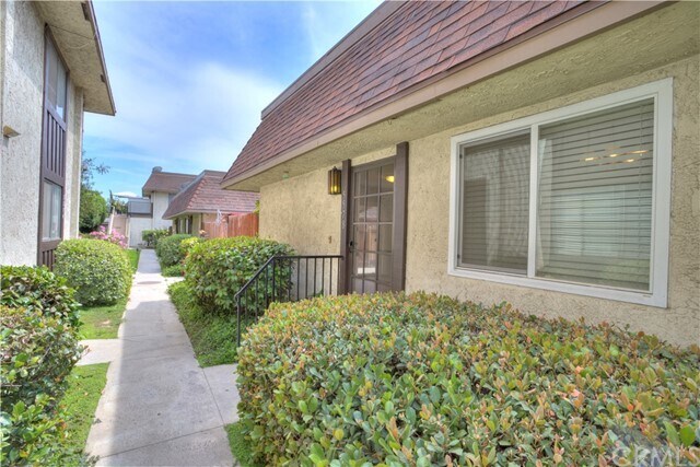 Primary Photo - 5578 Temple City Blvd