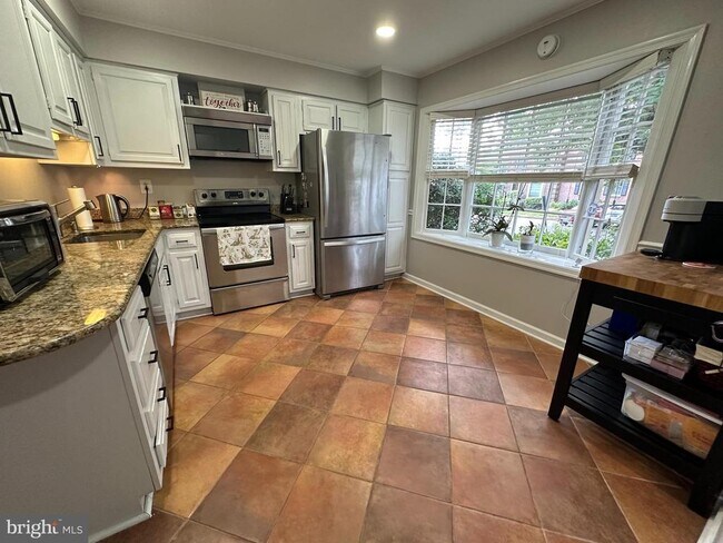 Foto del edificio - 9222 Bailey Ln