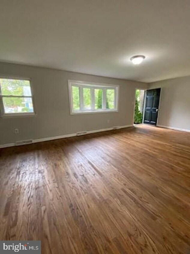 1610 Lake Ave, Clementon, NJ 08021 House Rental in Clementon, NJ