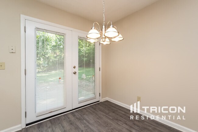 Foto del edificio - 3834 Springleaf Ct