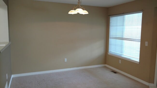 Foto del edificio - Beautiful and Spacious 3 Bed Condo in SE Fort Collins