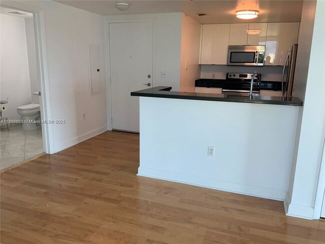 Foto del edificio - 1401 SW 22nd St