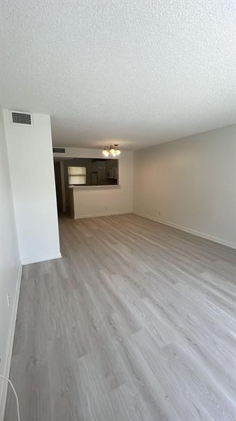 Building Photo - 6796 Palmetto Cir N