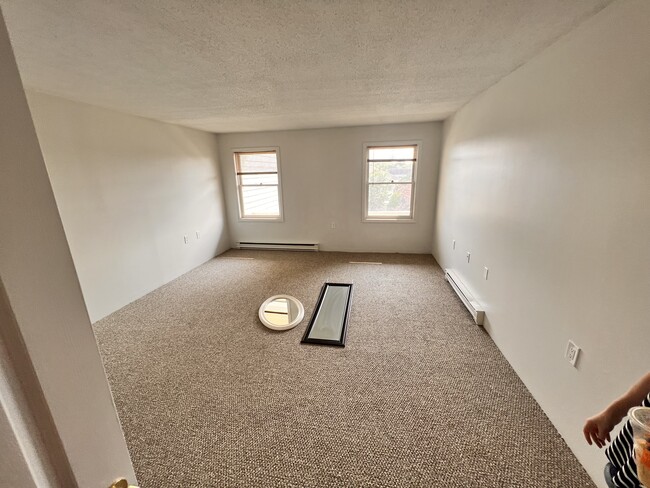 Building Photo - 14 Flintlock Ln