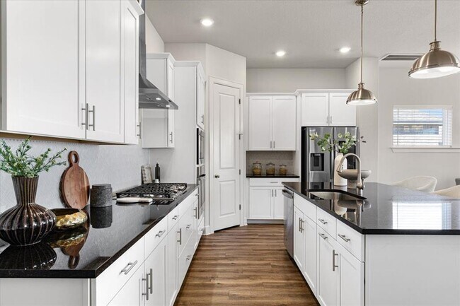 Foto del edificio - 908 Knowles Dr