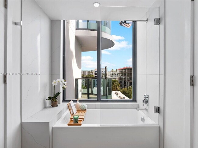 Foto del edificio - 9901 W Bay Harbor Dr