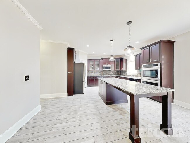 Foto del edificio - 1567 Squire Hill Ln