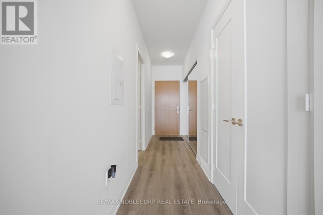 Building Photo - 8960 Jane St