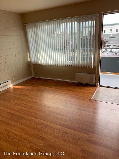 Building Photo - 610 2nd Ave W