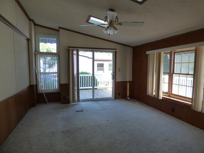 Building Photo - 5 Mystic Harbour Blvd