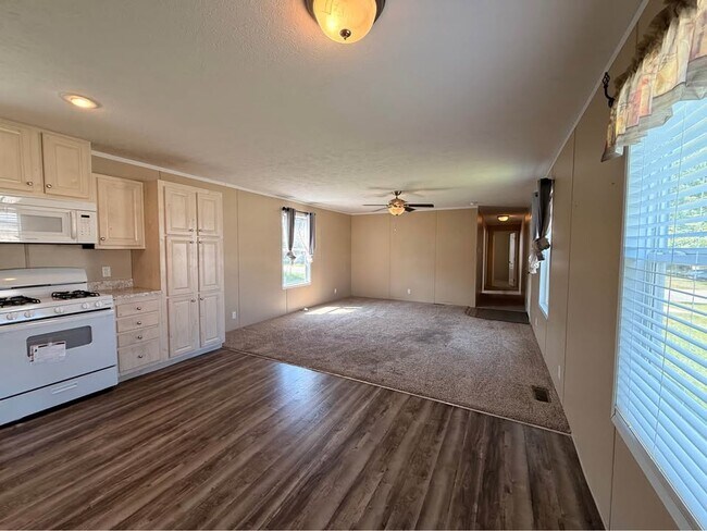 Foto del edificio - 52184 Norfolk Ln
