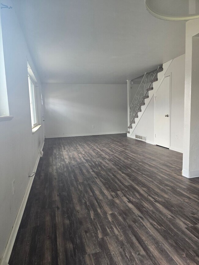 Photo - 2 Bedroom Unit Available in Westminster! Apartment