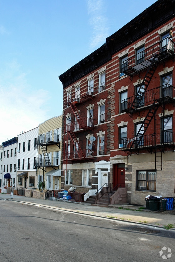 Building Photo - 281 23rd St
