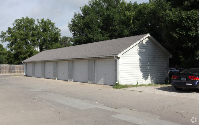 Garage - Sunrise Valley Trails Apartments