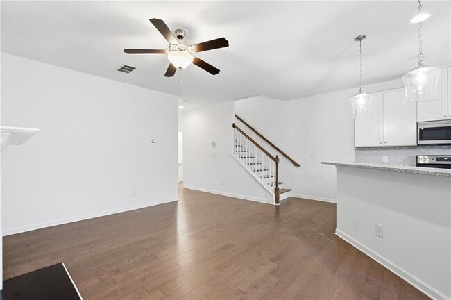 Building Photo - 4912 Longview Walk