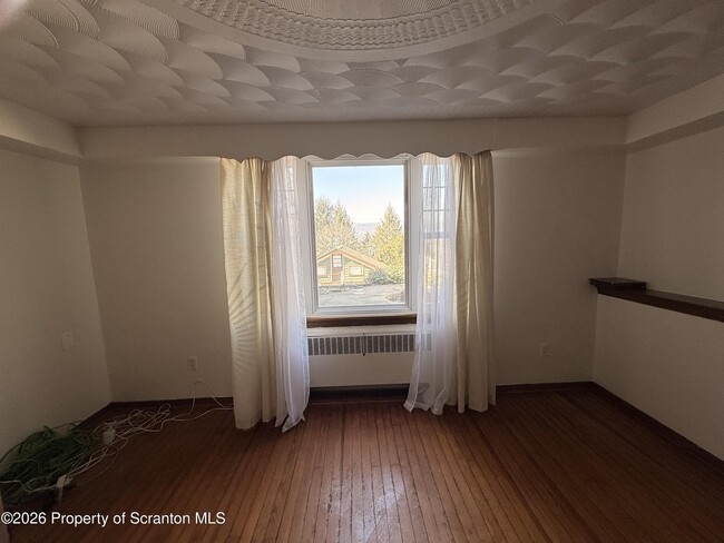 Foto del edificio - 324 Crown Ave