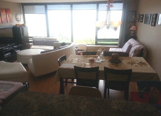 Foto del edificio - 5445 N Sheridan Rd