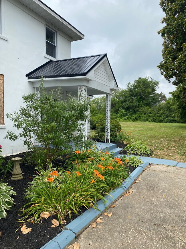 18085 Point Lookout Rd Unit A, Park Hall, MD 20667 Apartments in Park