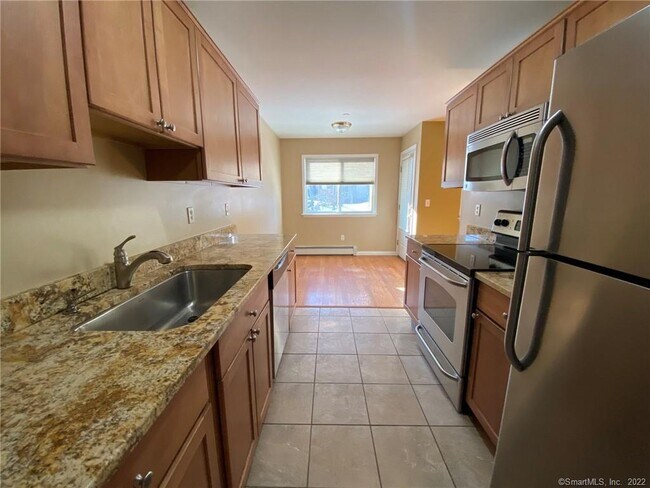 Building Photo - 333 Vincelette St