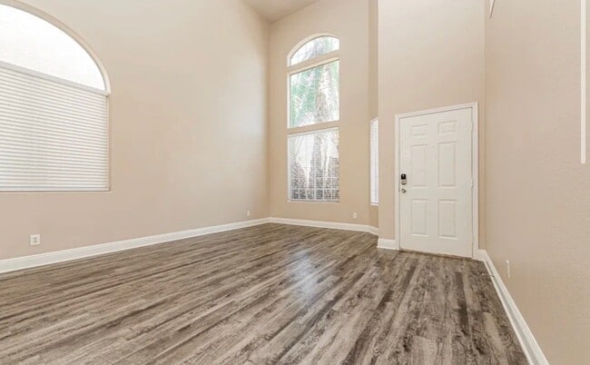 Building Photo - 9297 Thunderbolt Court