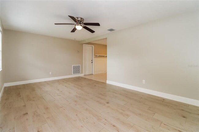 Foto del edificio - 4151 Ridgefield Ave