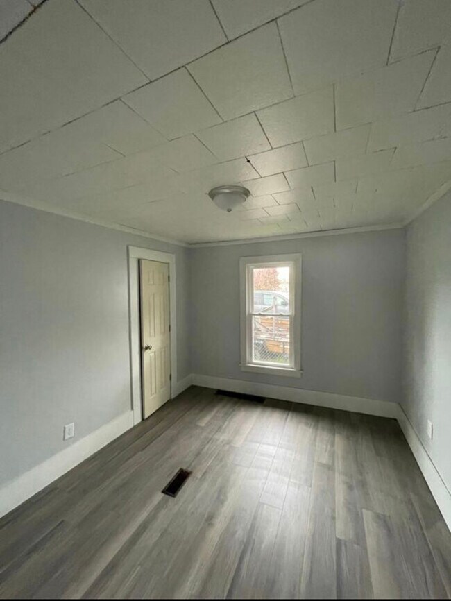 Building Photo - 1726 Belmont Ave