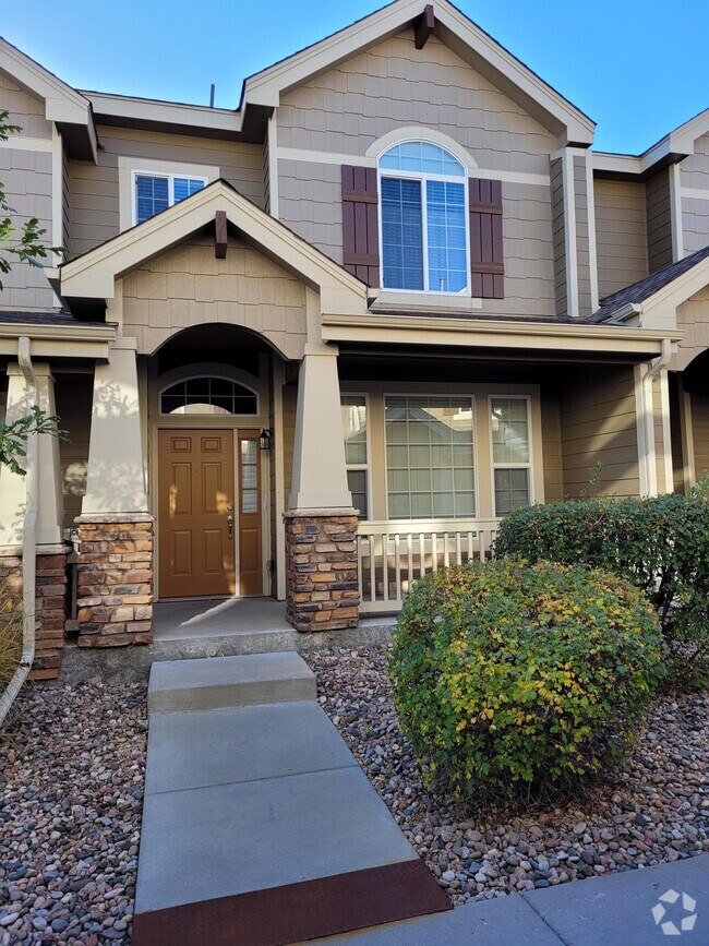 Canyon View Apartments for Rent with Hardwood Floors Colorado Springs