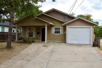 Building Photo - 1730 Nomas St