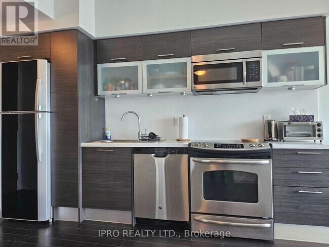 Photo du bâtiment - 386-5386 Yonge St