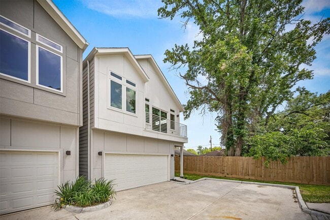 Building Photo - 855 Prosper St