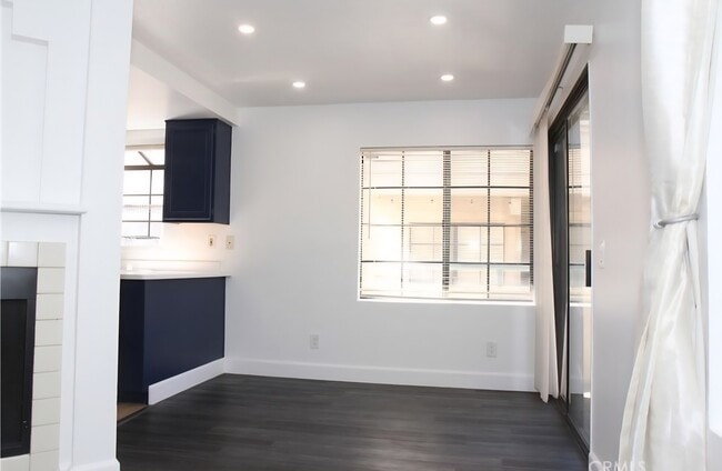 Foto del edificio - 18123 Erik Ct