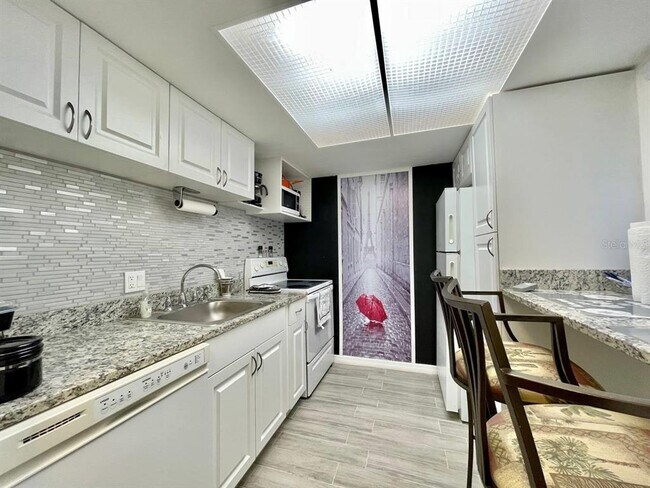 Foto del edificio - 6342 Newtown Cir
