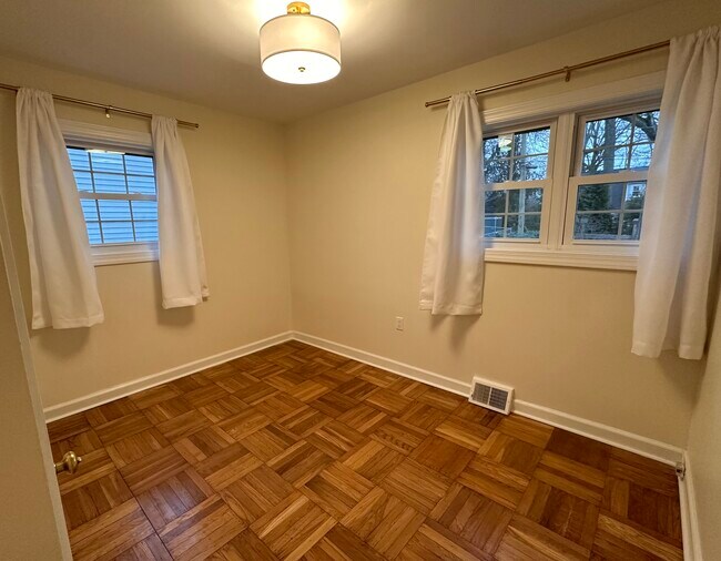 Foto del edificio - 108 Homewood Rd