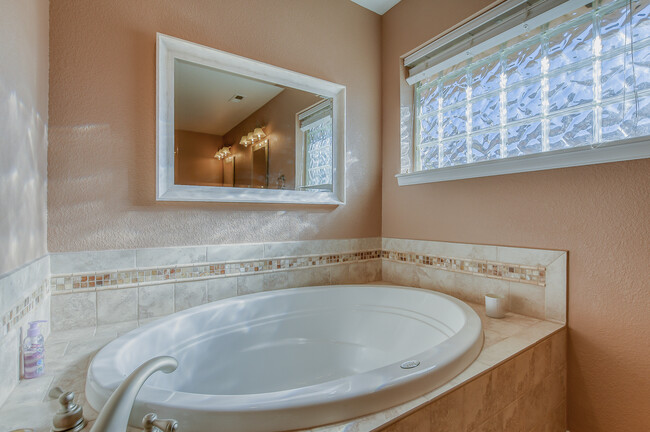 Foto del edificio - 3755 Scott Ln