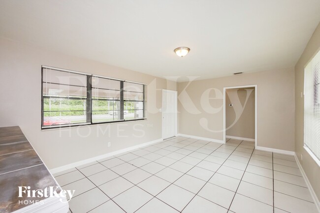 Building Photo - 2830 Johnson St