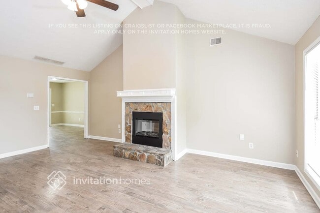 Building Photo - 5252 Station Cir