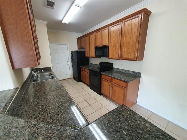Foto del edificio - 16020 Fountainview Dr