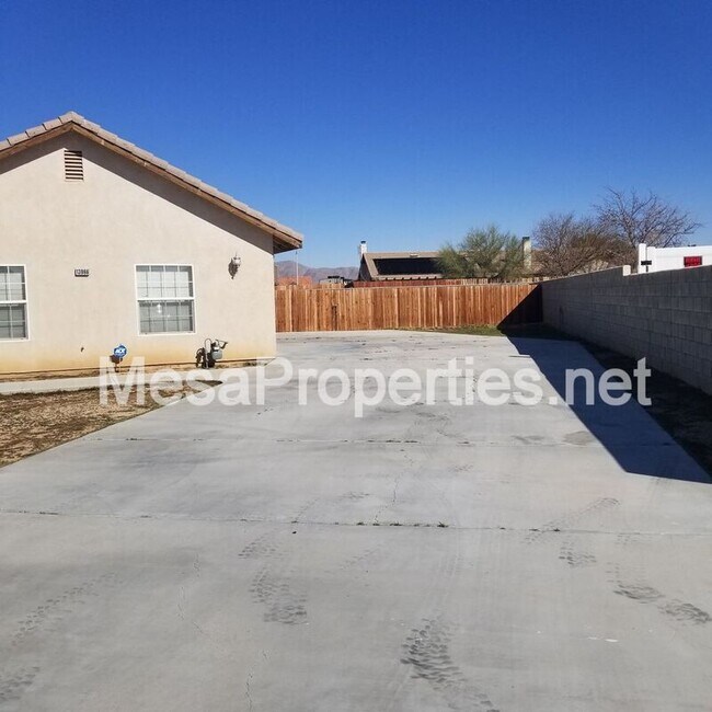 Foto del edificio - 13966 Okesa Rd