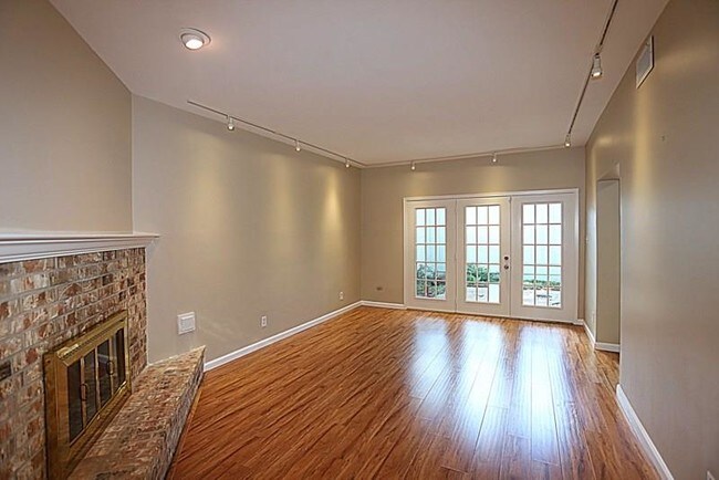 Foto del edificio - 6504 Newcastle St