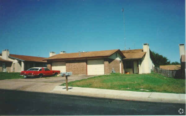 Primary Photo - Purple Sage Dr