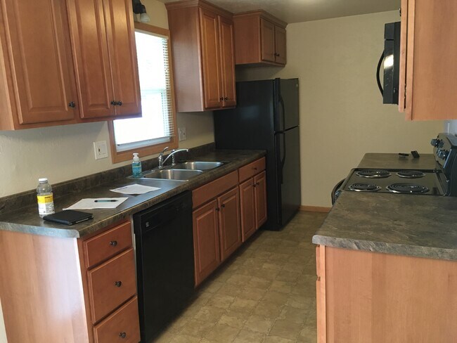 Foto del edificio - 2688 Lavender Ln